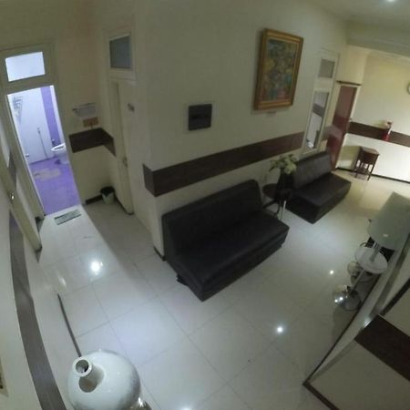 Cabin Hotel Sutomo Yogyakarta Luaran gambar