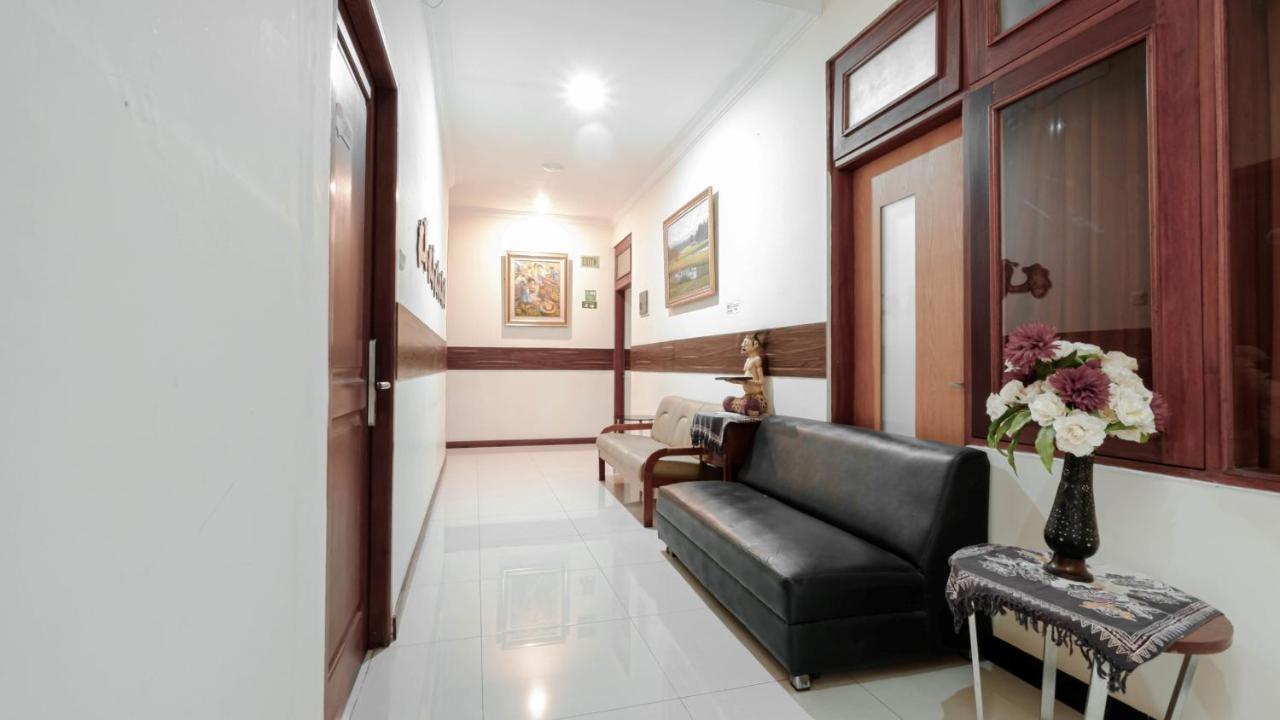 Cabin Hotel Sutomo Yogyakarta Luaran gambar