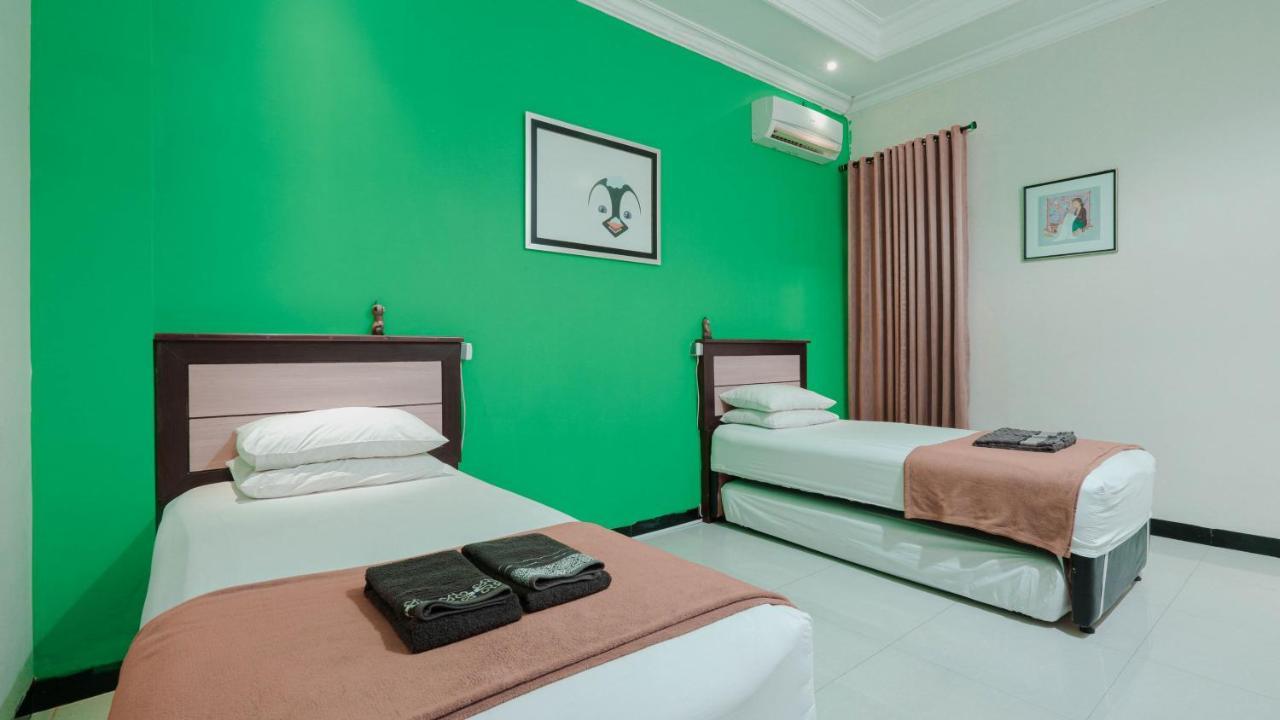 Cabin Hotel Sutomo Yogyakarta Luaran gambar