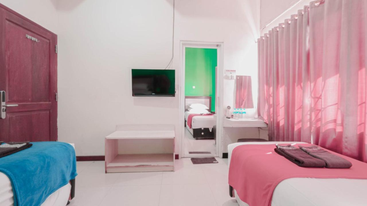 Cabin Hotel Sutomo Yogyakarta Luaran gambar
