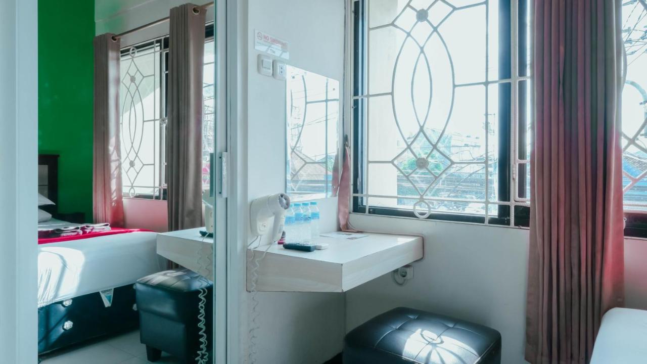 Cabin Hotel Sutomo Yogyakarta Luaran gambar