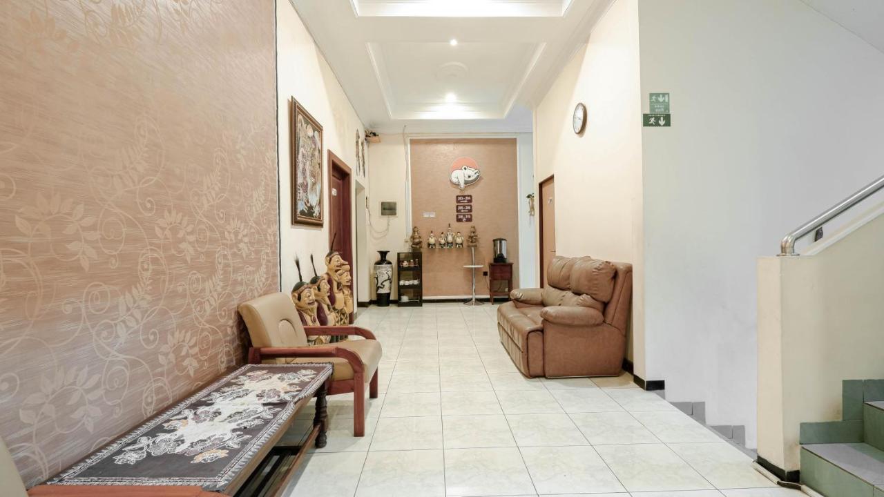Cabin Hotel Sutomo Yogyakarta Luaran gambar