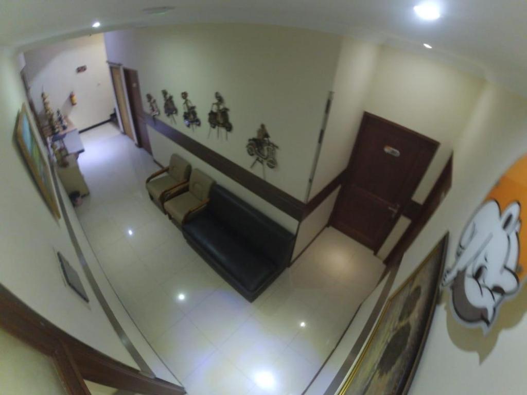 Cabin Hotel Sutomo Yogyakarta Luaran gambar