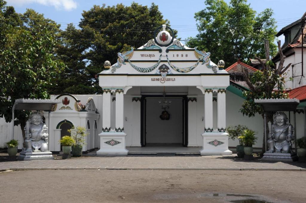 Cabin Hotel Sutomo Yogyakarta Luaran gambar