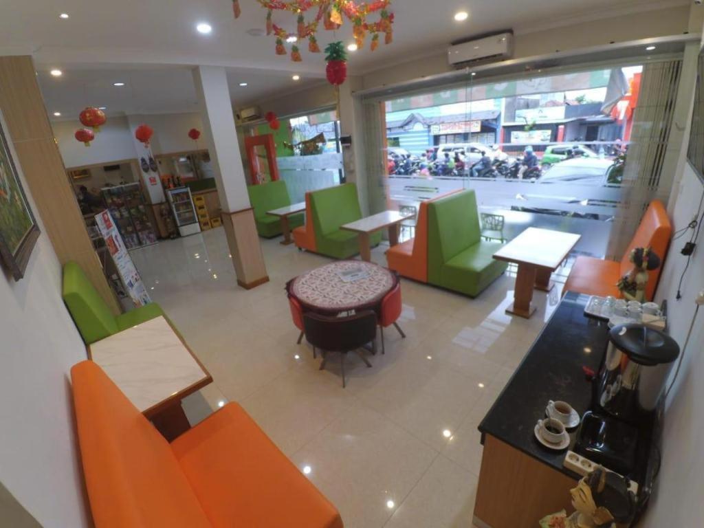 Cabin Hotel Sutomo Yogyakarta Luaran gambar