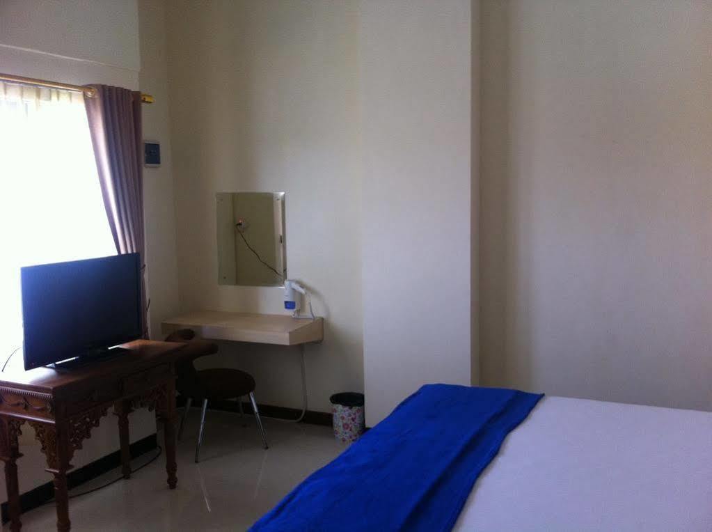 Cabin Hotel Sutomo Yogyakarta Luaran gambar