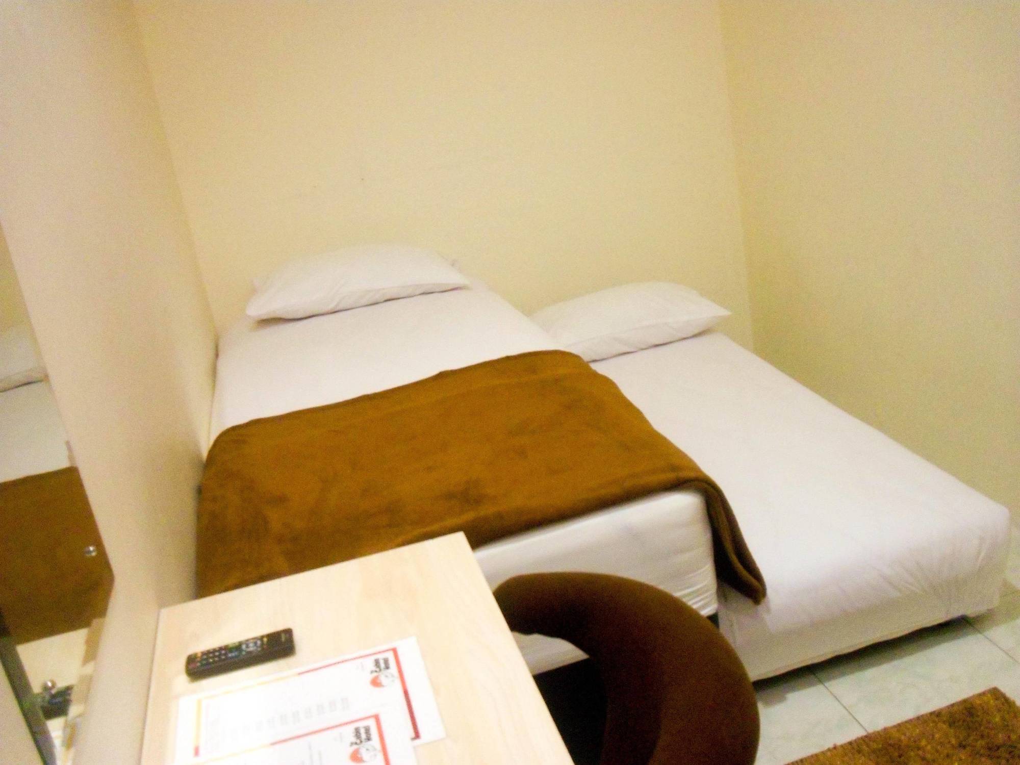 Cabin Hotel Sutomo Yogyakarta Luaran gambar