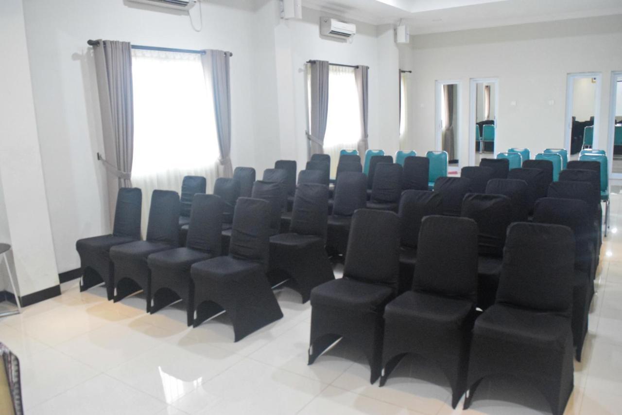 Cabin Hotel Sutomo Yogyakarta Luaran gambar